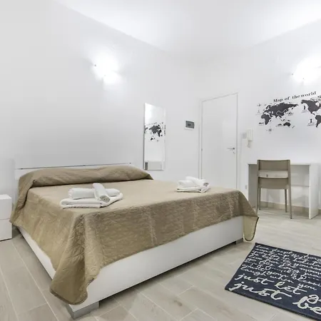 In Centro Vicino Cefalu Self-chek-in Guest house 2*