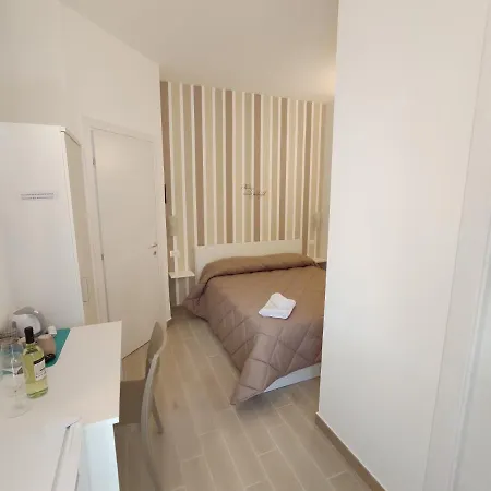 In Centro Vicino Cefalù Affittacamere Campofelice Di Roccella
