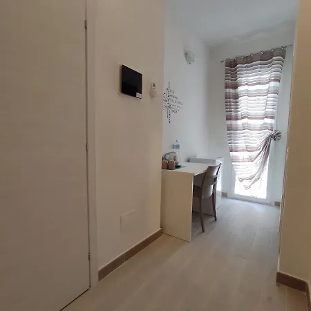 In Centro Vicino Cefalu Self-chek-in Guest house Campofelice Di Roccella