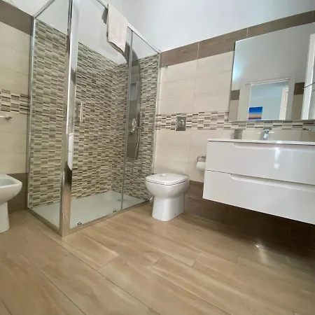 Pensjonat In Centro Vicino Cefalu Self-chek-in 3*